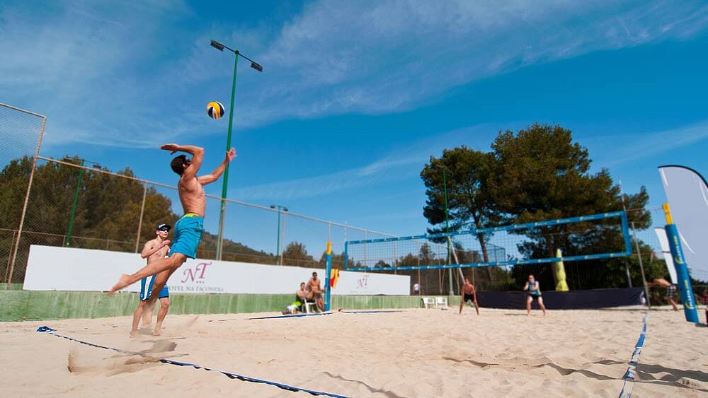 Na Taconerca Sprungaufschlag Training